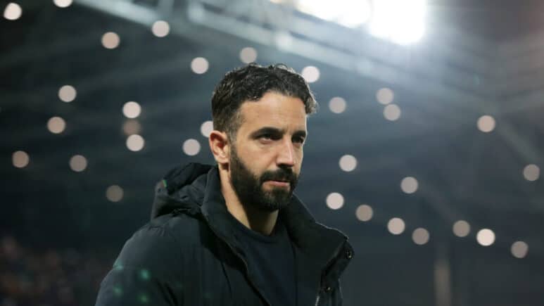 مانشستر يونايتد مهتم بالتعاقد مع أديمولا لوكمان