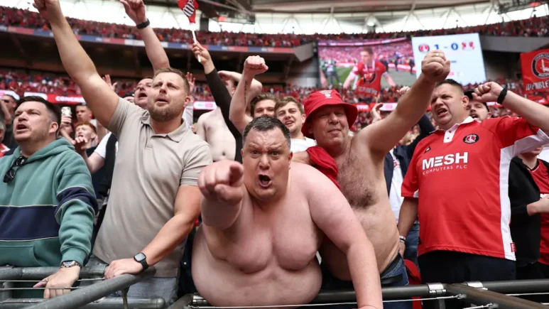 مهاجمو تشارلتون أثليتيك هم المرشحون الأوفر حظًا للصعود إلى الدوري الإنجليزي الممتاز.