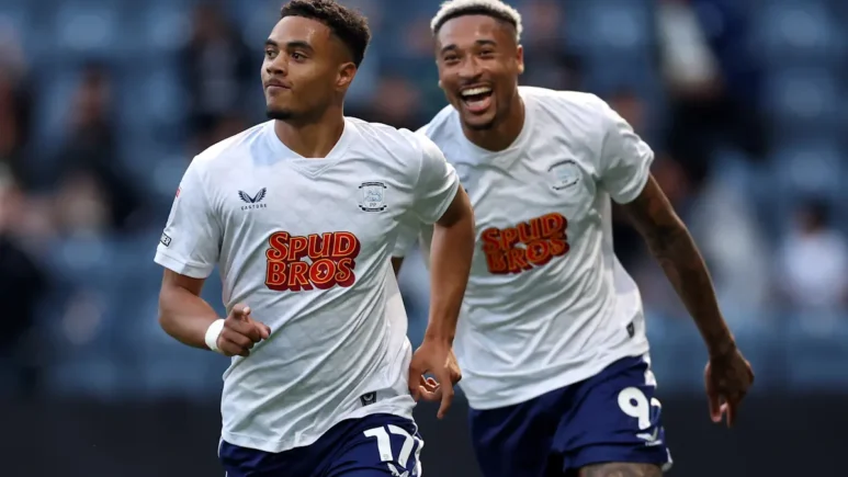 أشاد اللاعبون المعارون من إيفرتون وأستون فيلا بموهبة لاعبي توتنهام هوتسبير.