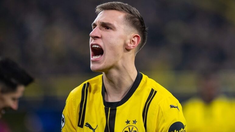 يُجري ليفربول "محادثات نشطة" مع نيكو شلوتربيك بشأن صفقة محتملة.