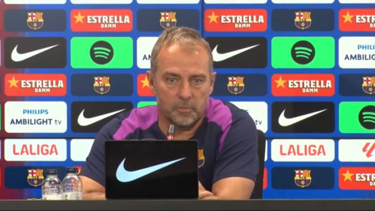 أكد مدرب برشلونة، هانسي فليك، أن عودة لامين يامال تُعزز الفريق