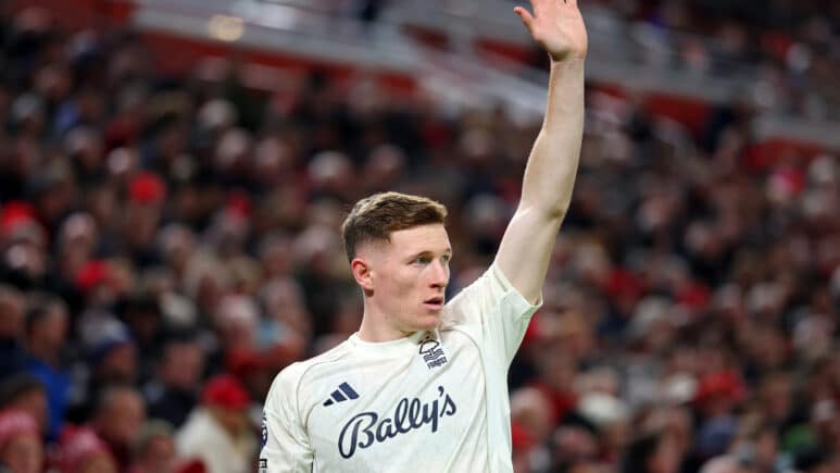 مانشستر سيتي مهتم بضم نجم نوتنغهام فورست