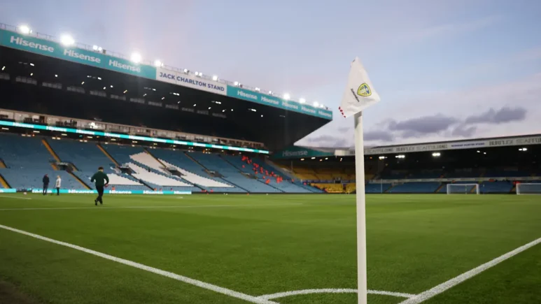 نظرة على تجربة الإعارة لحارس مرمى ليدز يونايتد الصاعد